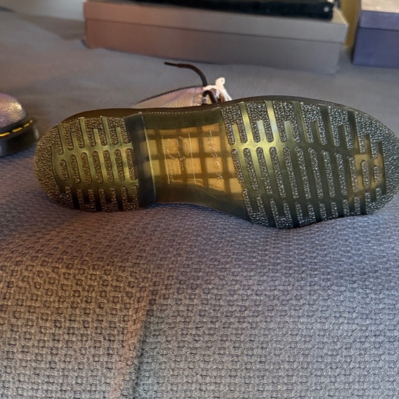 Dr. Martens Rainbow Ray Gold Iridescent Lace Up Combat Boots — NEW with tags - Picture 4 of 4